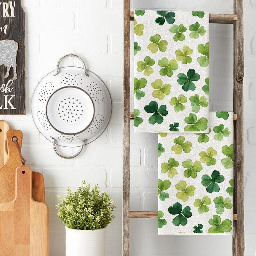Artoid Mode Beige Shamrocks St. Patrick's Day Kitchen Towels Dish Towels, 18x26 Inch Seasonal Spring Decoration Hand Towels Set of 2