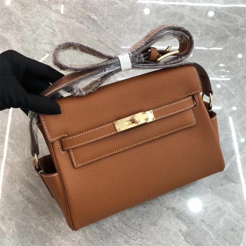 The first layer of cowhide TOGO cowhide KL bag women's versatile retro mailman bag spring senior feeling shoulder messenger bag
