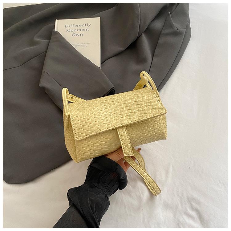 

Популярные женские сумки этого года 2025 новая трендовая корейская версия универсальная плетеная сумка через плечо подмышку высококлассная модная сумочка жёлтый