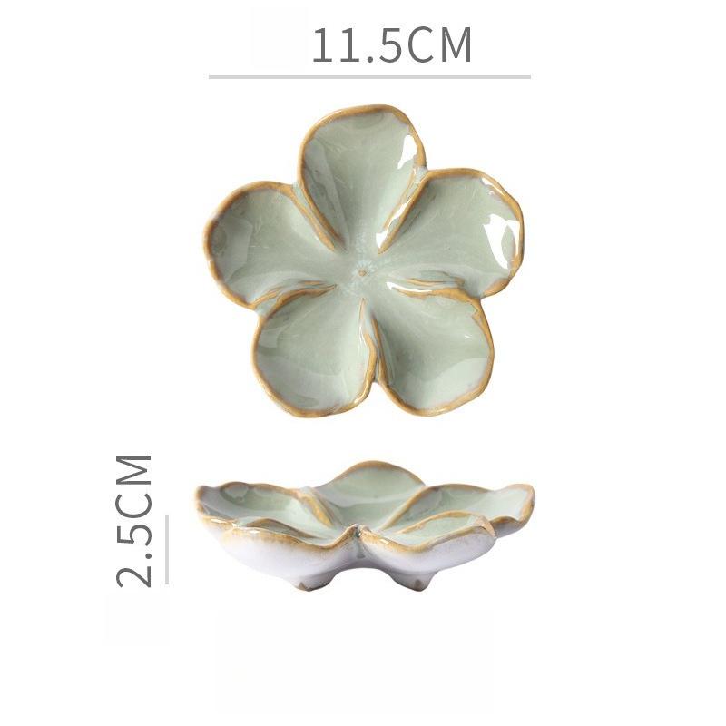 Vintage Ceramic Craft Dish Japanese Flower Shaped Dish Creative Dipping Sauce Dishes Handmade Multicolor Decor Display Tray