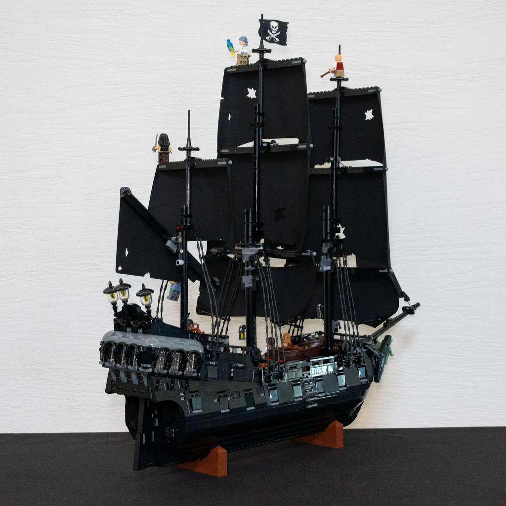 10365 Pirates Of The Caribbean Sailboat Model - New 2862Pcs Ship Building Set, Perfect Christmas Birthday Gift For Fans