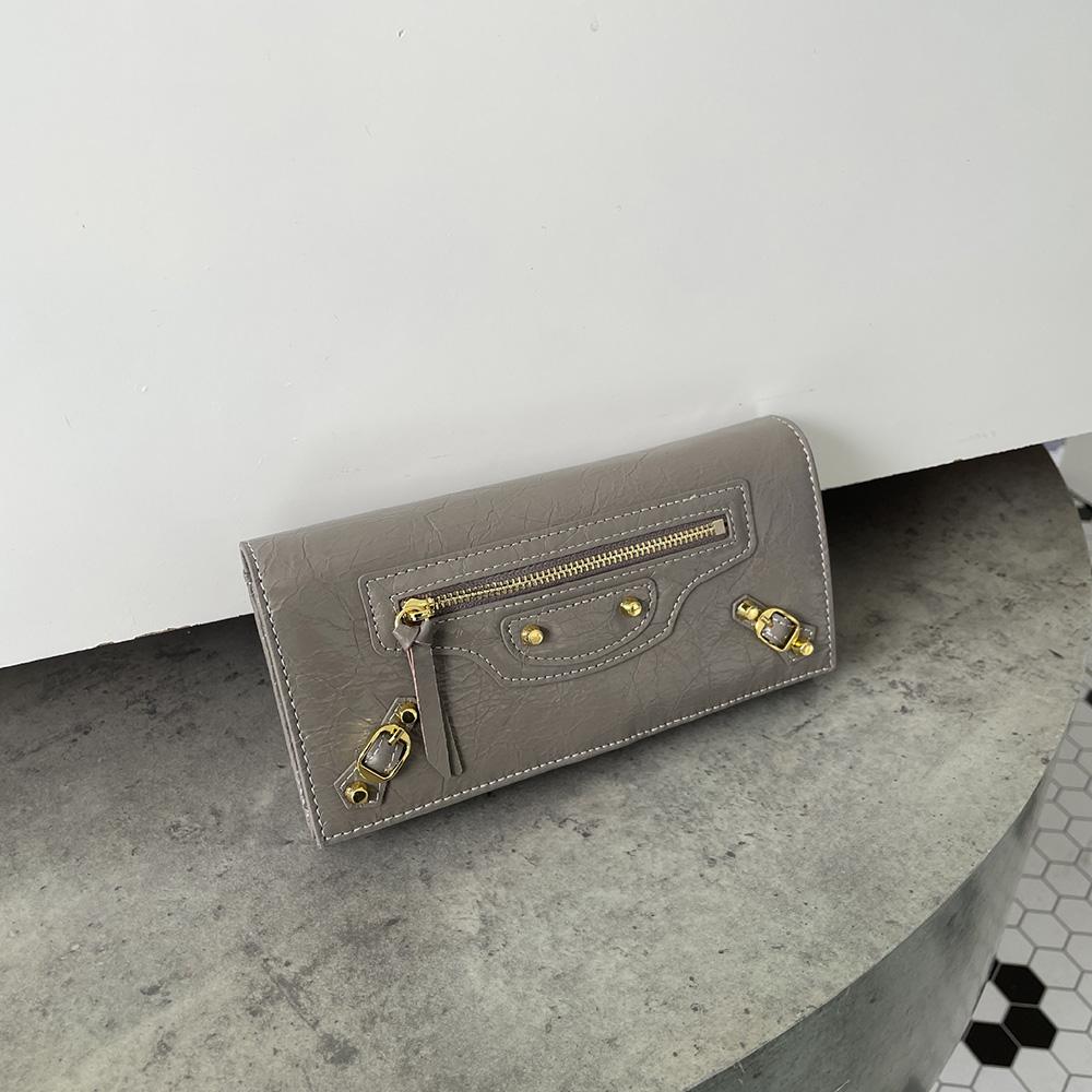 

2025 Ретро Сумка кроссбоди из натуральной кожи Мини Мотоциклетные женские сумки через плечо с заклепками Первый слой коровьей кожи Кошелек Сумка Клатч серый