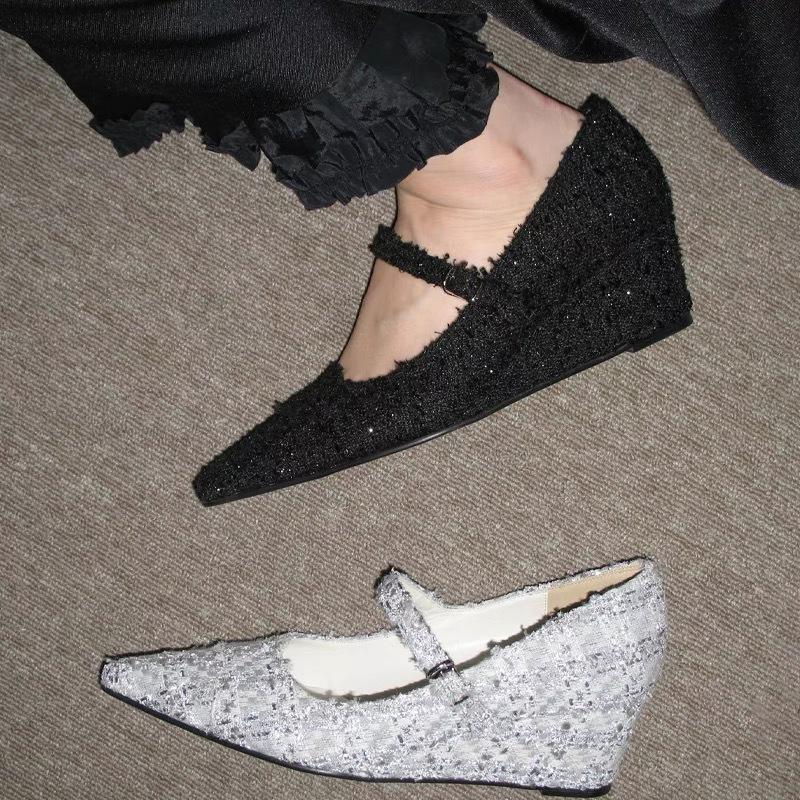 

Spring new pointed wedge heel woolen single shoes versatile light mouth high heel one word with Mary Jane shoes 40 чёрный