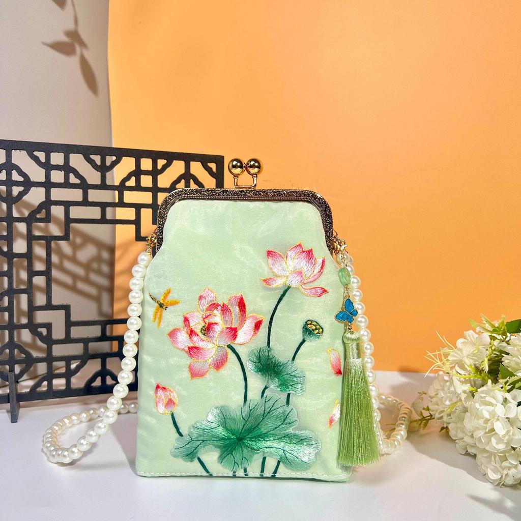 Ancient Style Single Shoulder Crossbody Cheongsam Bag with Embroidery Clasp Handbag