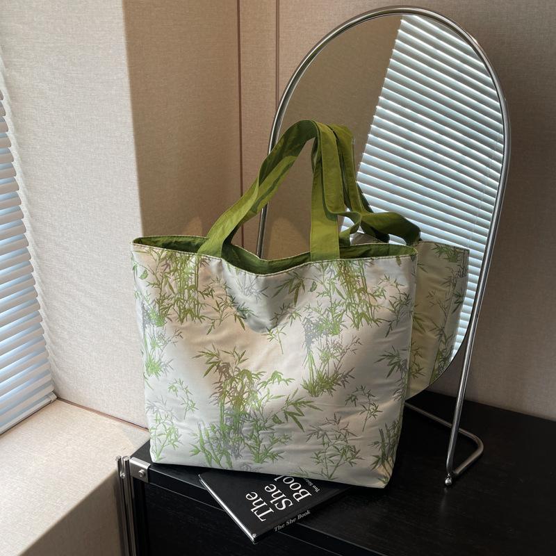 

Handbag bag New embroidered versatile shoulder bag Large capacity commuter tote bag зелёный