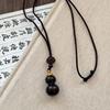 French Elegant Classic Heart-Shaped Wood Sweater Necklace Fashionable Jewelry Accessory for Ladies