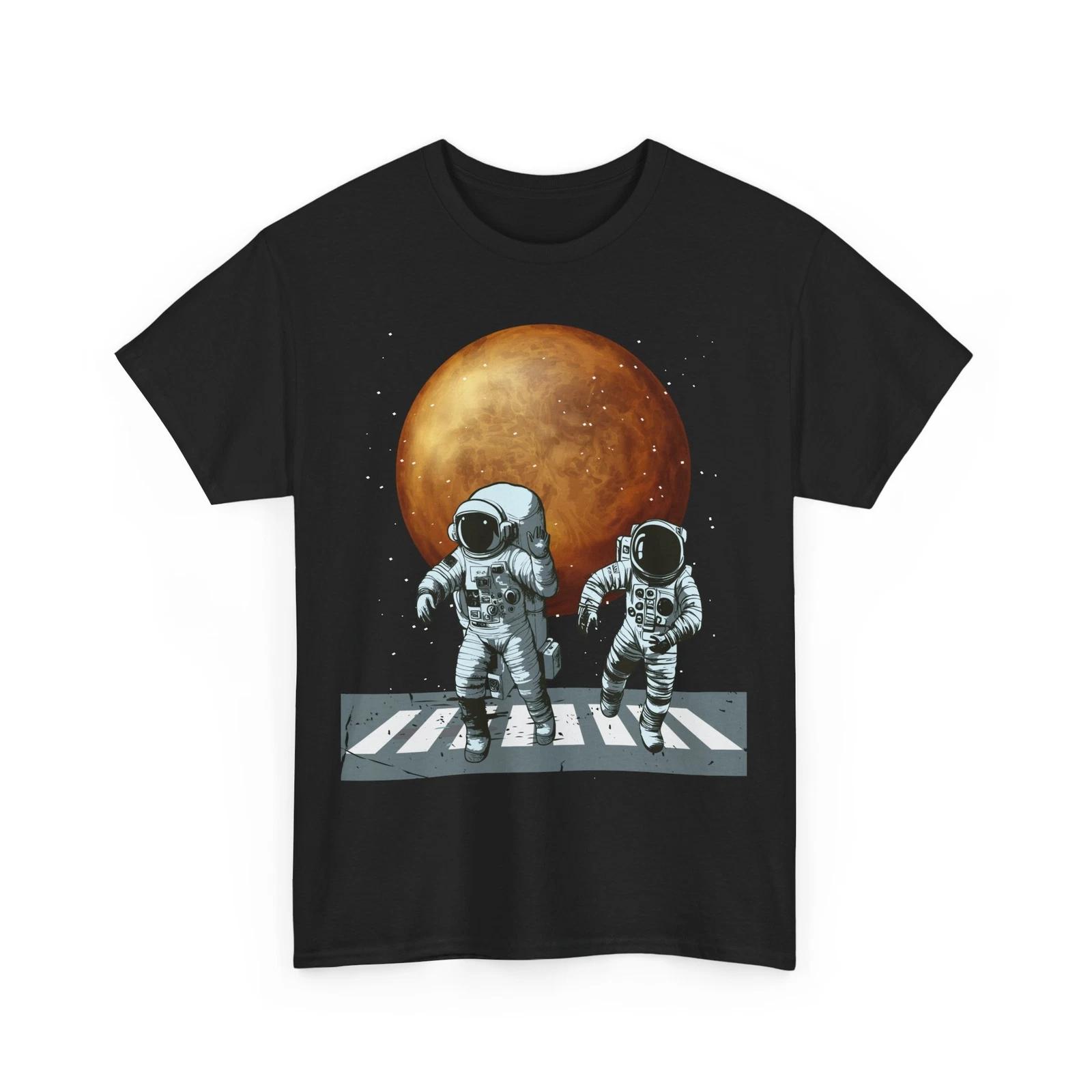 Astronomy Shirt, Astronauts Walking In Space Spaceman Women Men T-shirt 4XL