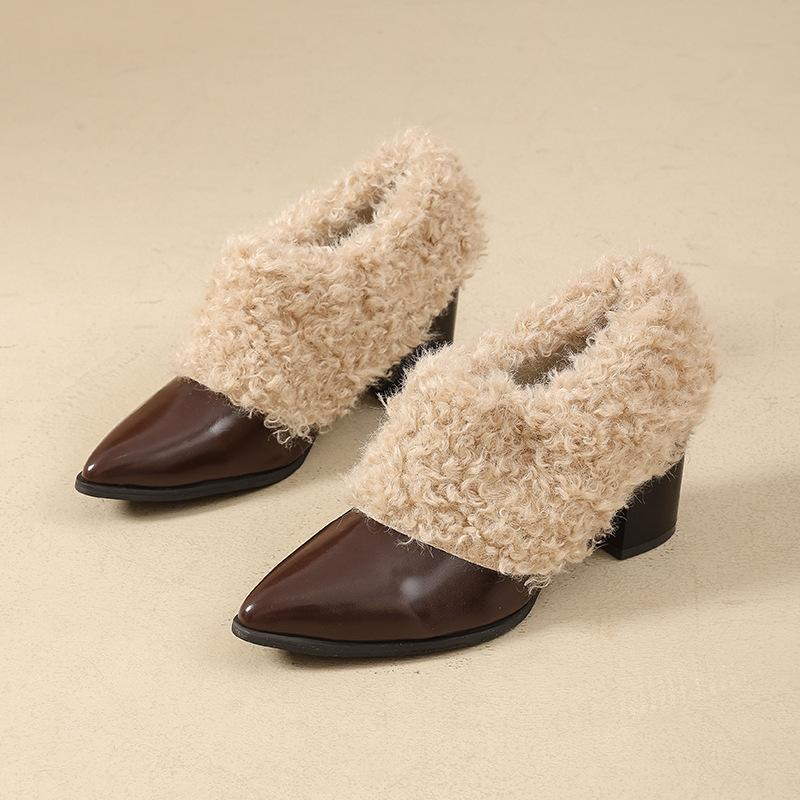 

Женские мягкие эластичные увеличивающие рост зимние теплые утепленные сноубутсы нескользящие износостойкие повседневные спортивные хлопковые ботинки на высоком каблуке 40 коричневый