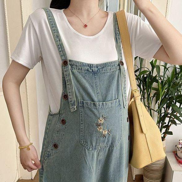 Sommermote for gravide 2026: Løs Retro Denim Overall og Slankende Hvit T-skjorte To-delt Sett