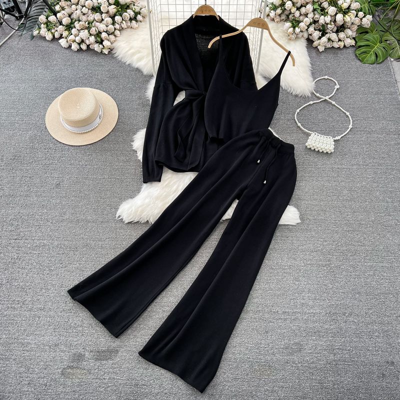 

V-образный вырез, приталенный крой, бретели-спагетти, жилет, брюки, модный костюм Black One size