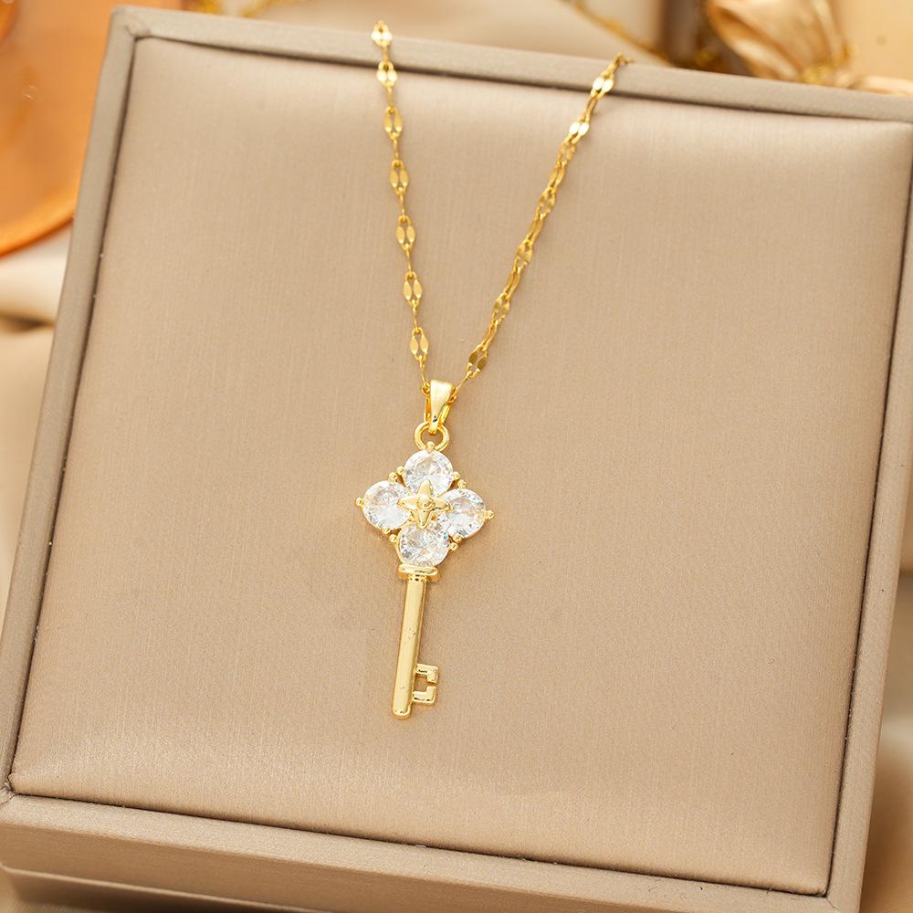 Titanium Steel Necklace For Women Elegant Simple Fashion Zircon Collarbone Chain Light Luxury Niche Jewelry