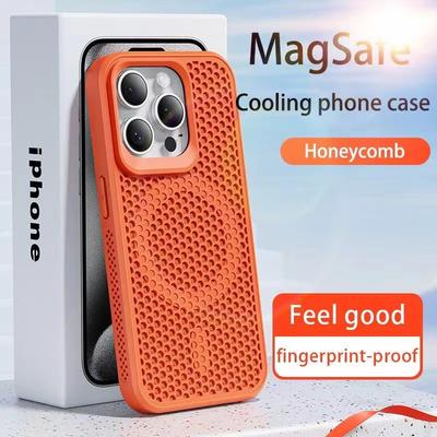 Das schlichte Wabenmuster ist für die iPhone 15 Handyhülle geeignet.. 13 Atmungsaktives und Wärmeableitendes 14 Magnetisches Lade-Hartschalenetui
