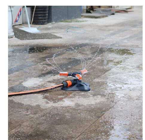 360 Degree Rotary Sprinkler 3 Arm Base Sprinkler Adjustable Spray Direction 1/2" Quick Connector Garden Yard Lawn Sprinkler