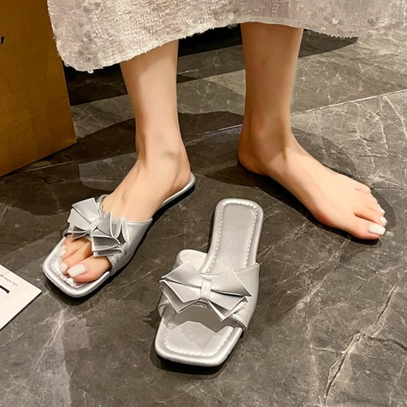 Spring/summer New 2025 Outdoor Flat Leather Bow Non-slip Beach Lady Slippers Casual All-match Fashion Women Sandals