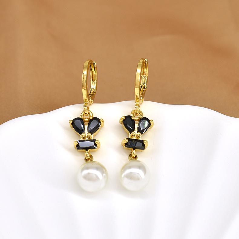 Modische Übertriebene Perlen-Quasten-Ohrringe für Damen Elegante Vielseitige Gesichtsschlankmachende Hängeohrringe Schmuck