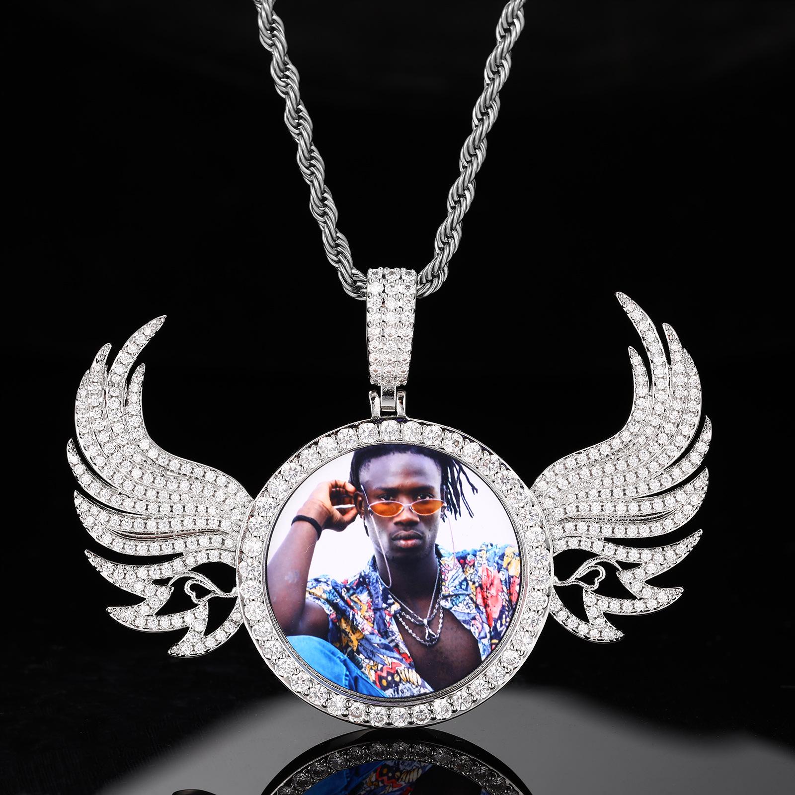 

European & American Hip Hop Zircon Wing Photo Frame Pendant Necklace