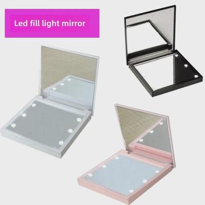 Tragbarer LED Make-up Spiegel Quadratisch – Mini Leuchtspiegel mit Licht, Perfektes Kosmetikgeschenk