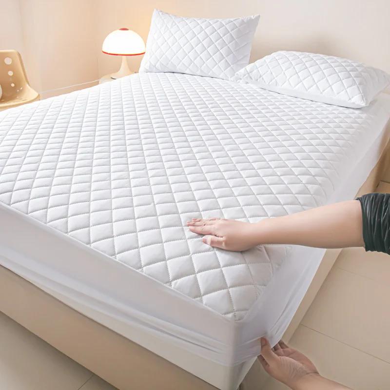Waterproof Mattress Protector  Solid Color Breathable Mattress Cover  Soft and Comfortable Bedding   Small Square Pattern
