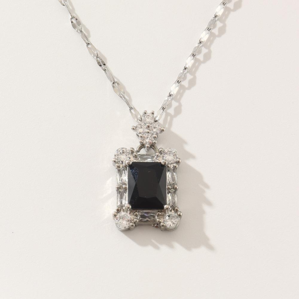 New Silver Color Stainless Steel Necklaces for Women Fashion Luxury Zircon Square Pendant Necklace Jewelry Clavicle Chain