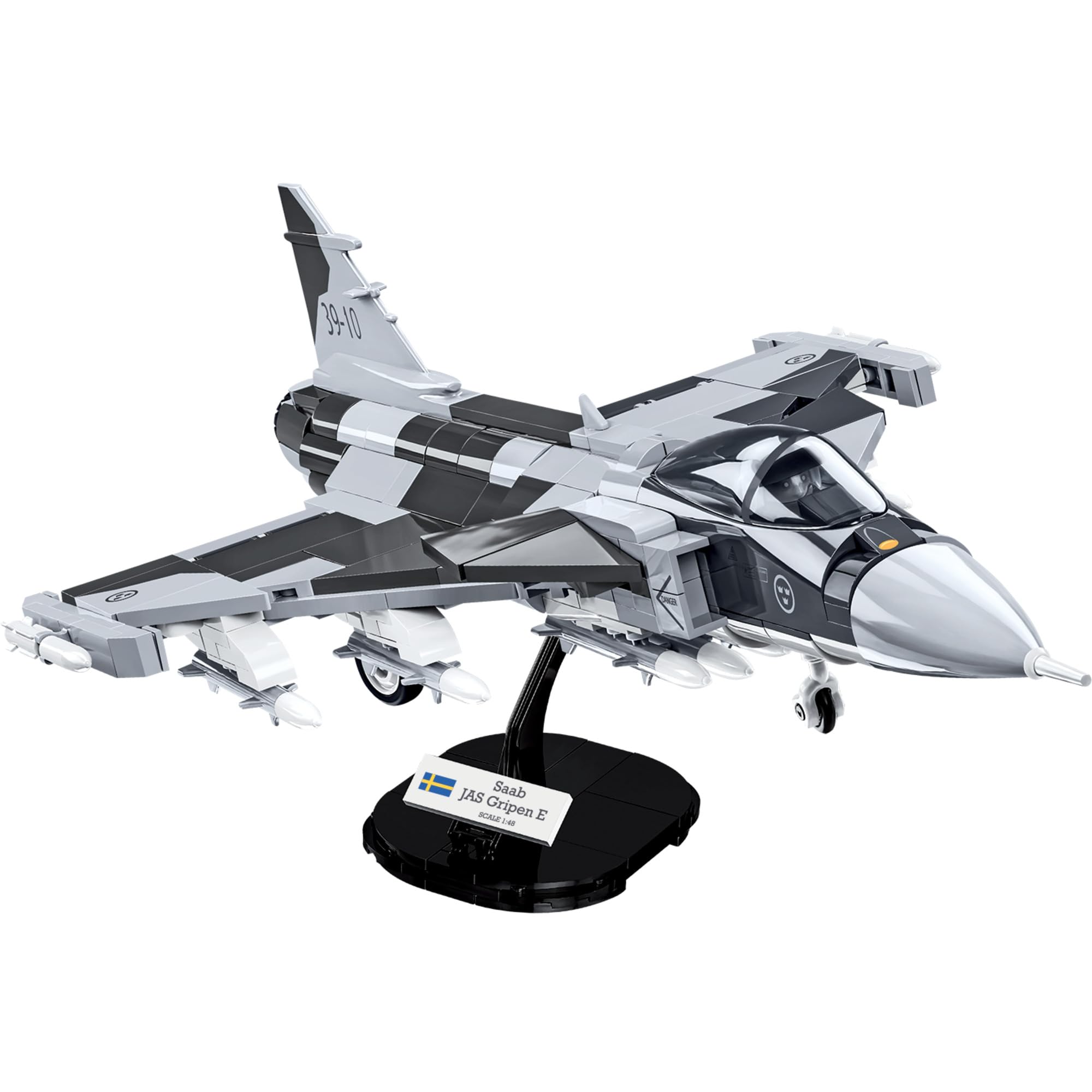 

COBI Коллекция Вооруженных Сил Saab JAS39 Gripen E масштаб #5820 (Шведская армия) 1/48 серый