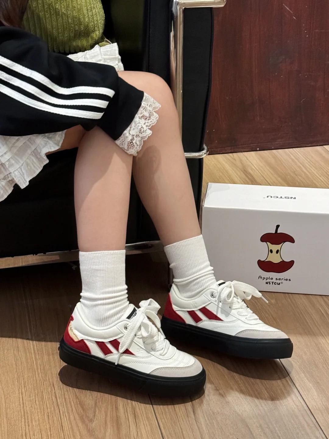 

New versatile chic shoes platform design board shoes apple Korean version casual fashion 2025 autumn and winter explosion 40