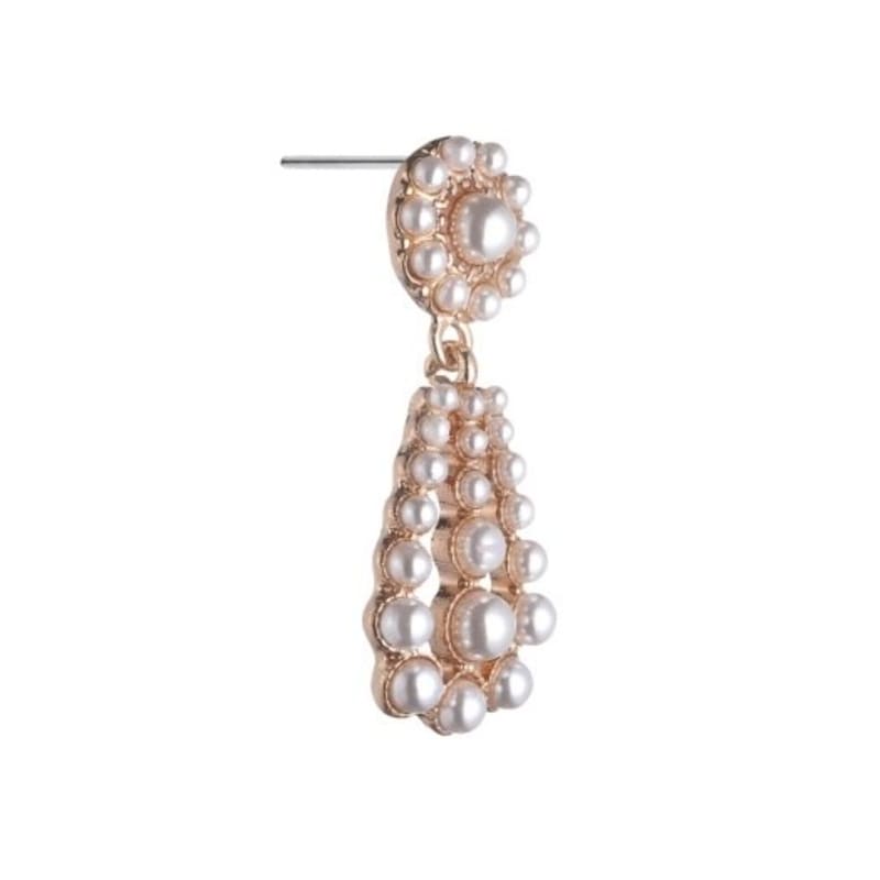 jamieandbell soft pearl earrings