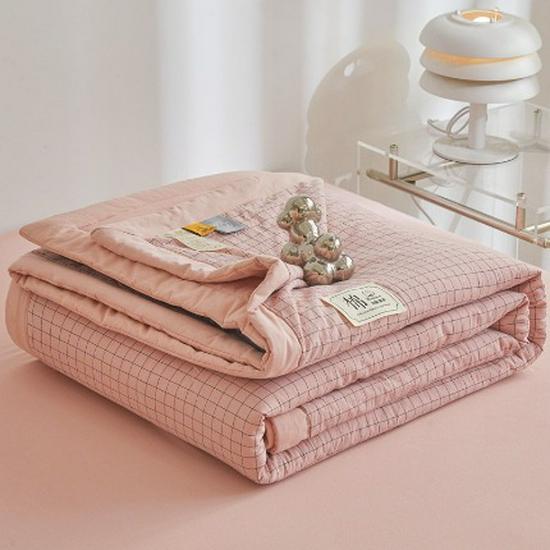 Class A Xinjiang Cotton Summer Quilt - Water-Washed, MUJI Style, Air Conditioning Thin Quilt, Machine Washable, Dormitory-Ready.