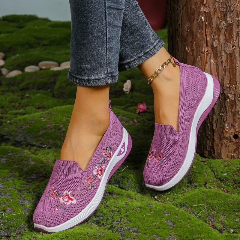 Women’s Embroidered Slip-On Flats, Breathable Woven Retro Ethnic Style