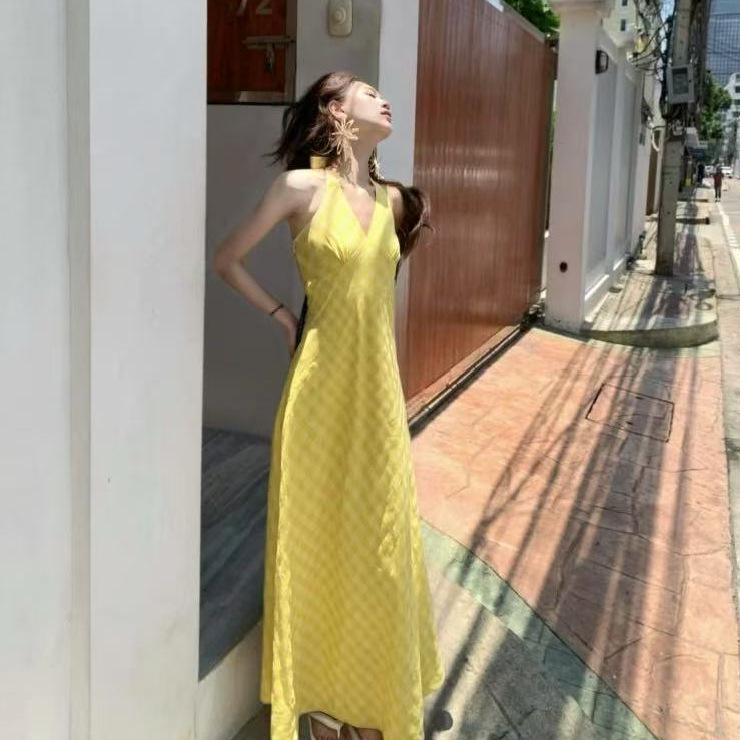 Yellow Plaid V-neck Halter Sundress for Women - Slimming & Stylish Summer Resort Dress