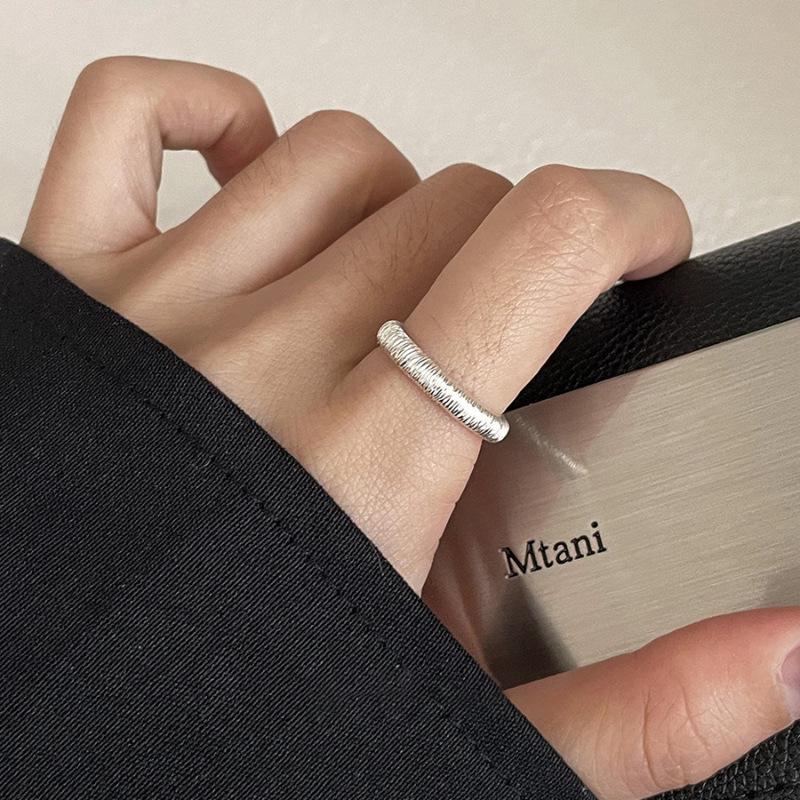 Frosted Aesthetic Open Ring for Women – Trendy, Versatile, and Stackable Fashion Statement Adjustable Open