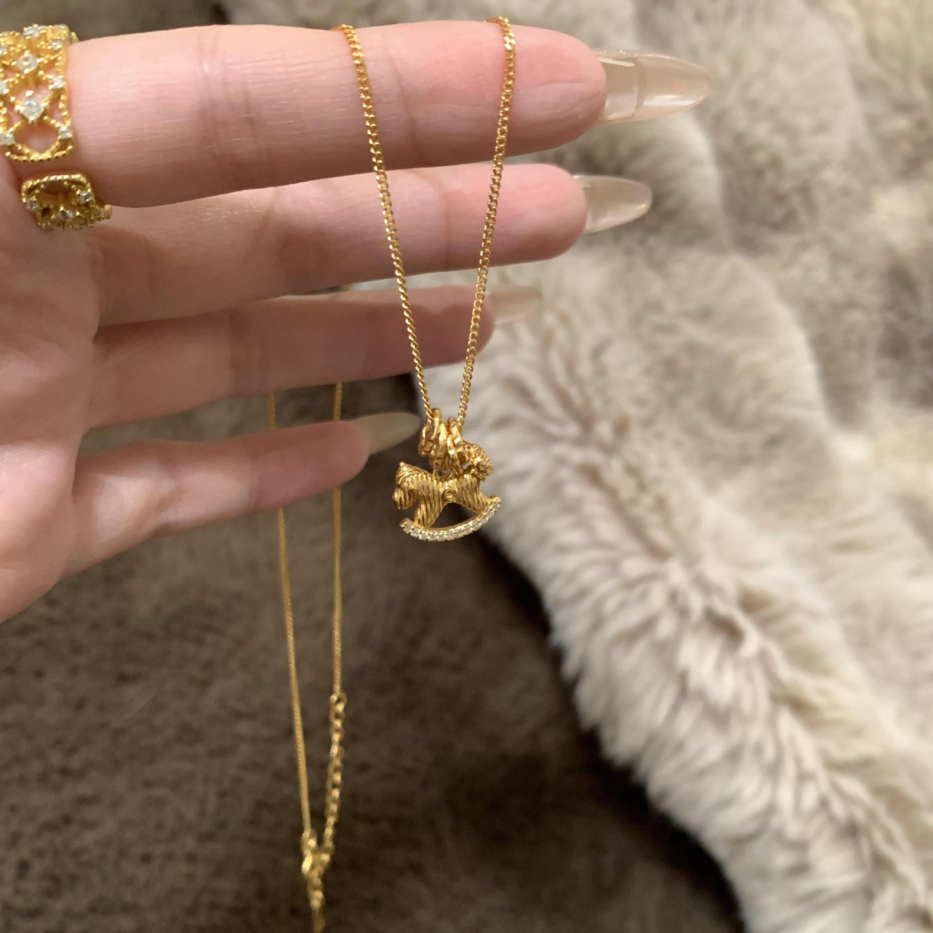 Female Versatile Niche Antique Carousel Necklace XL82