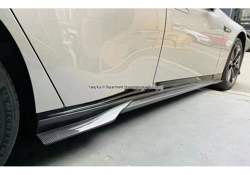 Gloss Black Carbon Fiber Sports Body Kit for Xiaopeng P7 (2020-2023) - Rear Diffuser, Front Lip, Side Skirts