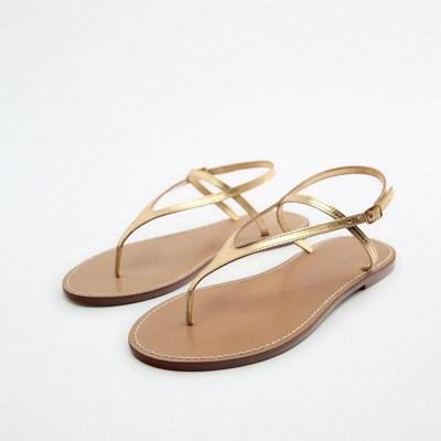 Mode 2024 Sommer- und Herbstmode Neue einfarbige sexy runde Zehenpartie Flacher Boden Bequeme lässige Schnallensandalen Damen-Flip-Flops