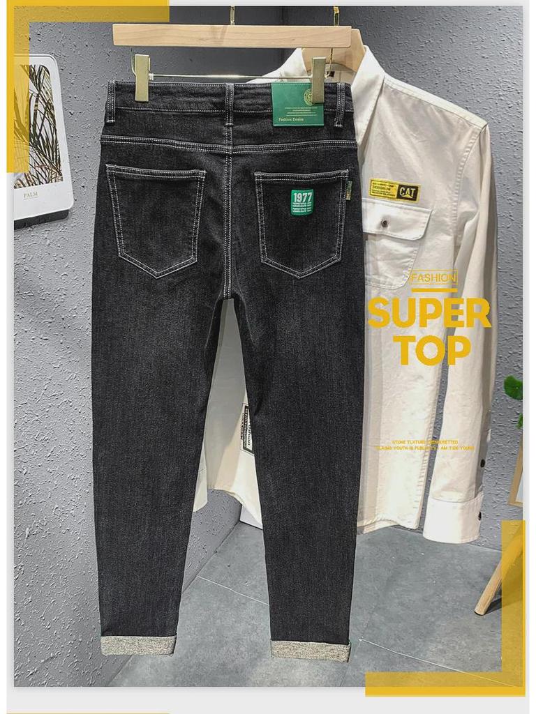 Men's Winter Velvet-Lined Elastic Straight Jeans – Cold-Resistant and Comfortable.