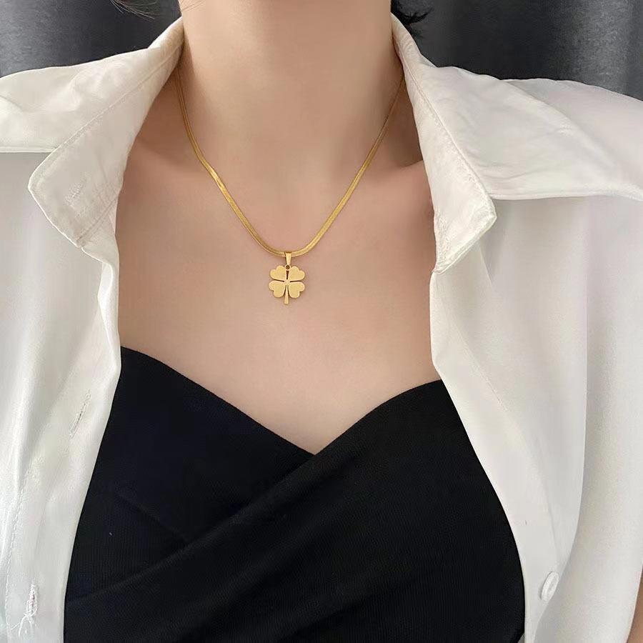Wenjian Four-Leaf Clover Titanium Steel Necklace for Women - Light Luxury Snake Chain Clavicle Jewelry
