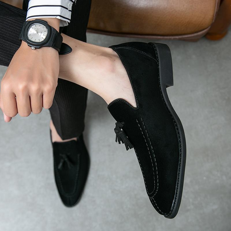 Fashion New Italian luxury cowhide suede pointed toe shoes men's loafers men's casual men's shoes denim style leather shoes men