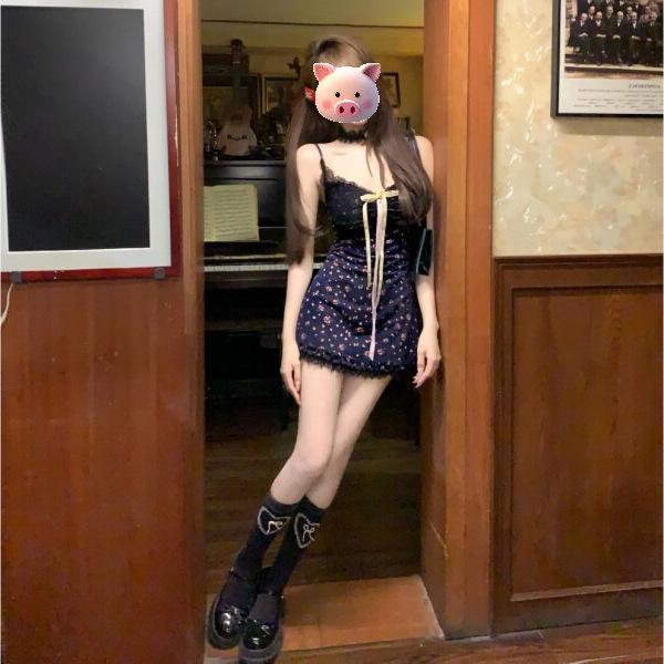 Korean Gentle Wind Super Good-looking Floral Suspender Dress Royal Sister Unique Temperament Beautiful Lace Splicing Hip Skirt