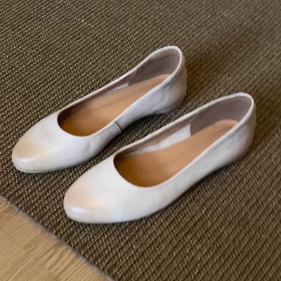 French Soft Retro Light Mouth Flat-soled Single Shoes Female Temperament Versatile Skirt Not Tired Feet Commuting Soft Soles Heightening Single Shoe