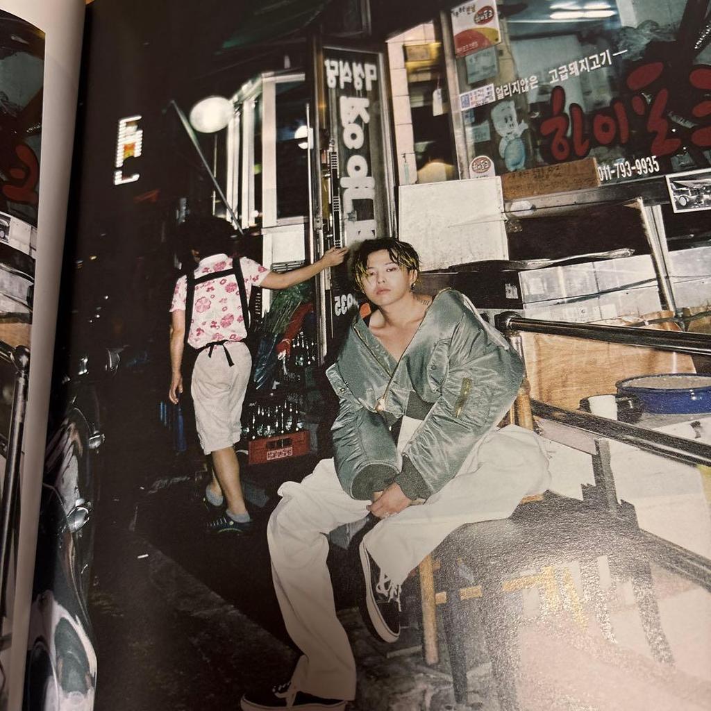 [USED] Rare DAZED KOREA G-DRAGON BIGBANG