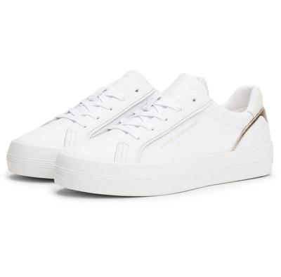 ESSENTIAL Sneakers