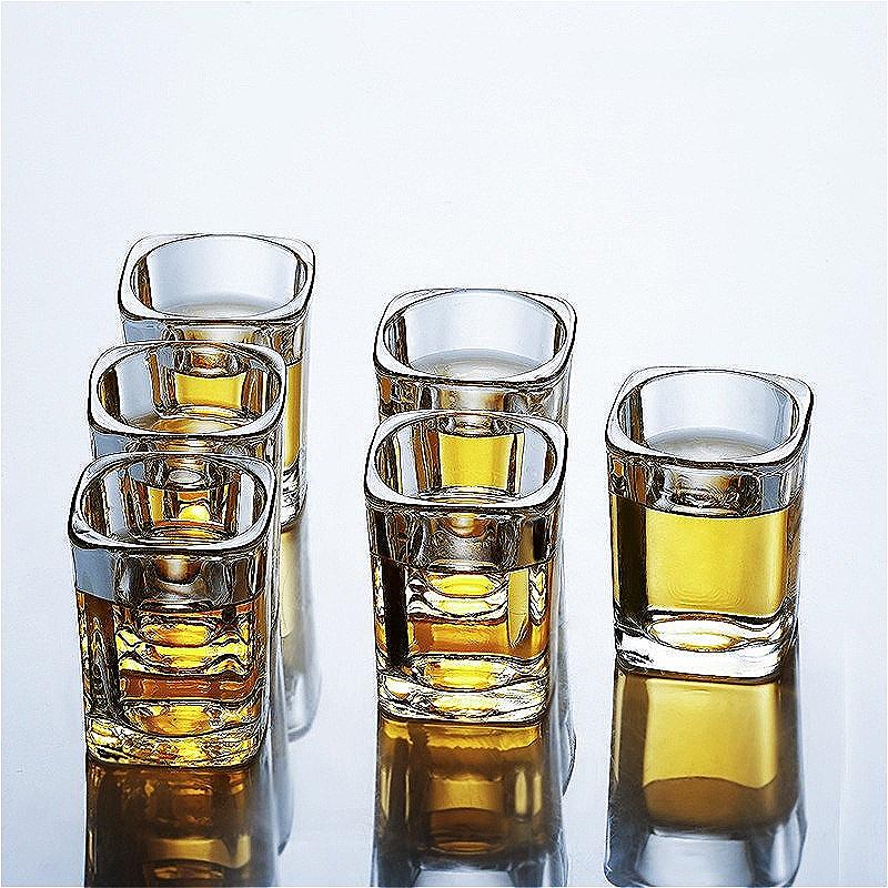 Retro Small Wine Glass Transparent Cocktail Glass Beer Cup Glass Containers for Foodglass Cups Luxury Wine Glasses Bar Glassware