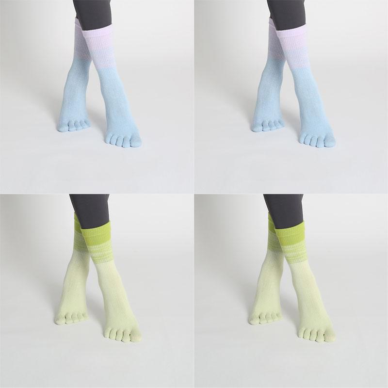 

4 пары женских носков для пилатеса средней длины, силиконовые нескользящие градиентные носки с пятью пальцами, дышащие носки для балета, танцев, фитнеса, спорта, хлопковые носки 4 Pairs