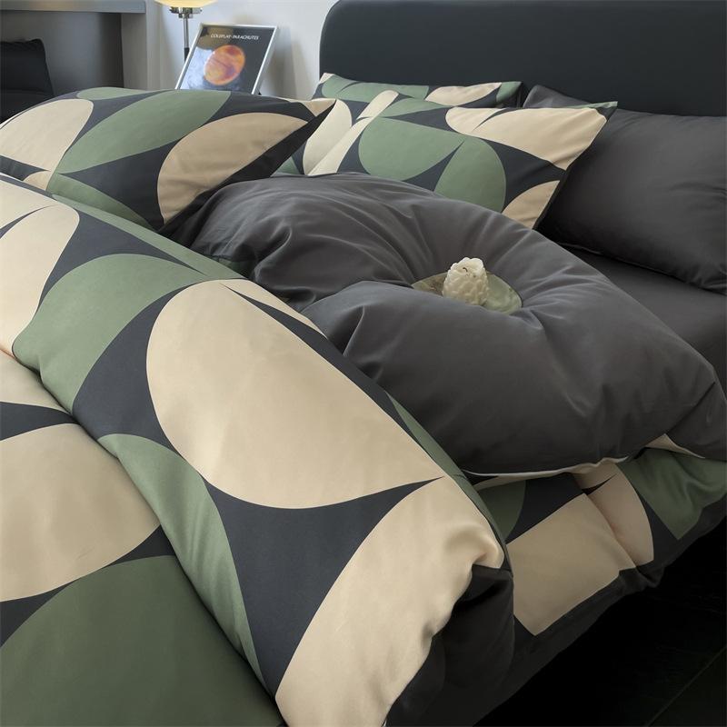 Bedding Four-piece Set, Cotton Pure Cotton Floral Quilt Cover, Bed Sheet Dormitory Three-piece Set