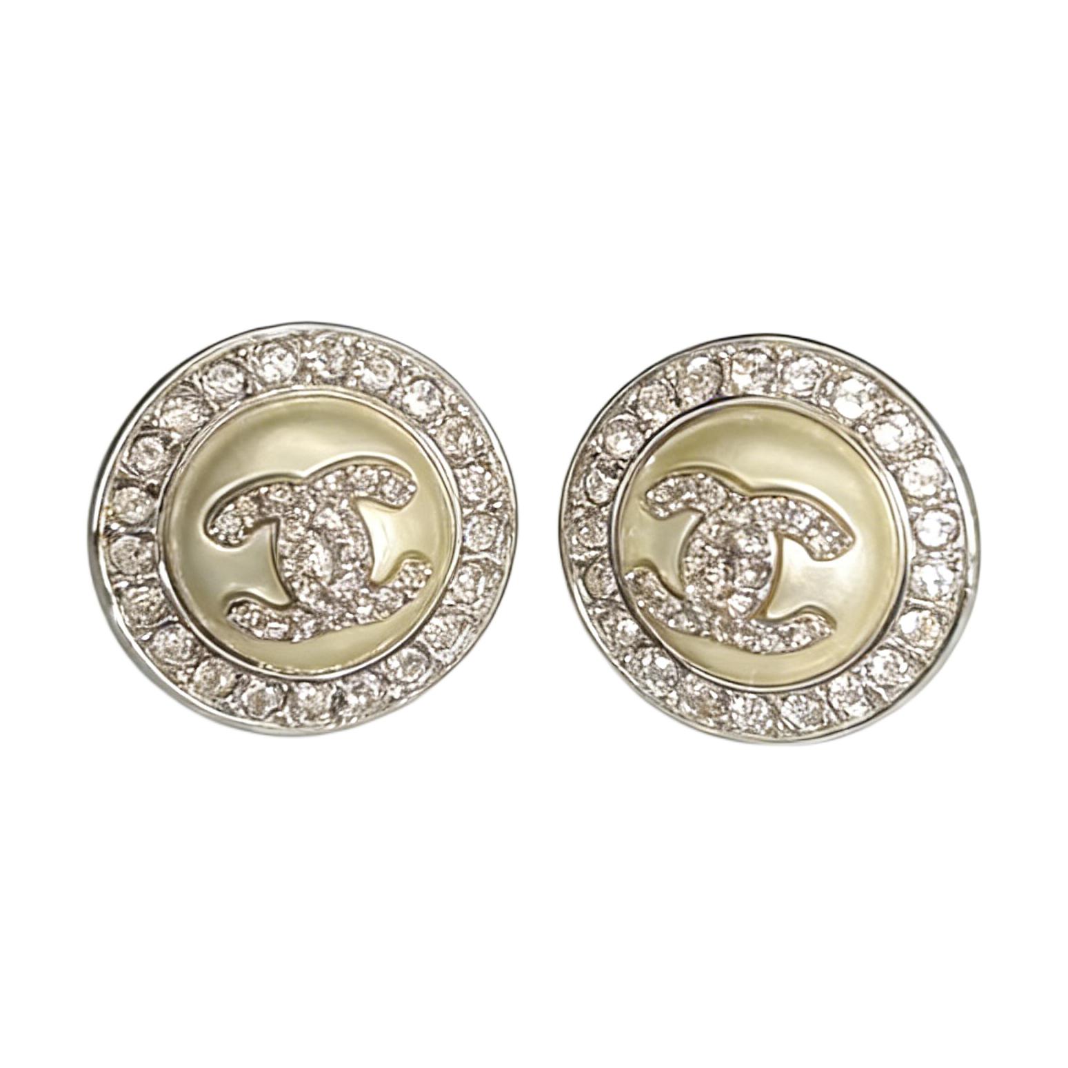 

Chanel Double C Logo Elegant Ear Clips Unisex Accessories Gold ABG434B21624U3083 Box+Padding Board,Clip-On Earrings