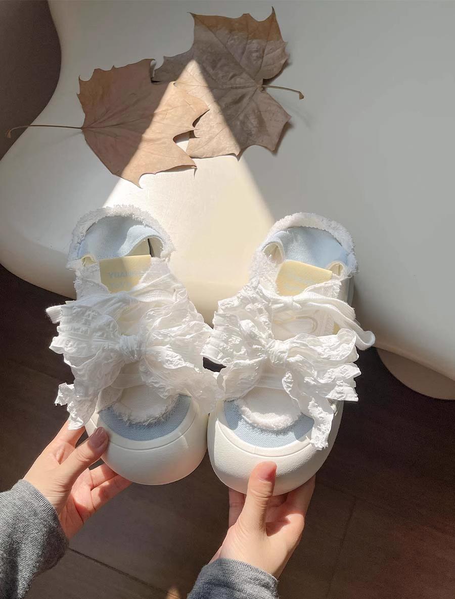 

Летняя обувь женская платформа дышащая кеды 2025 новые универсальные маленькие белые туфли с юбками студенческие нишевые туфли-хлебушки 40