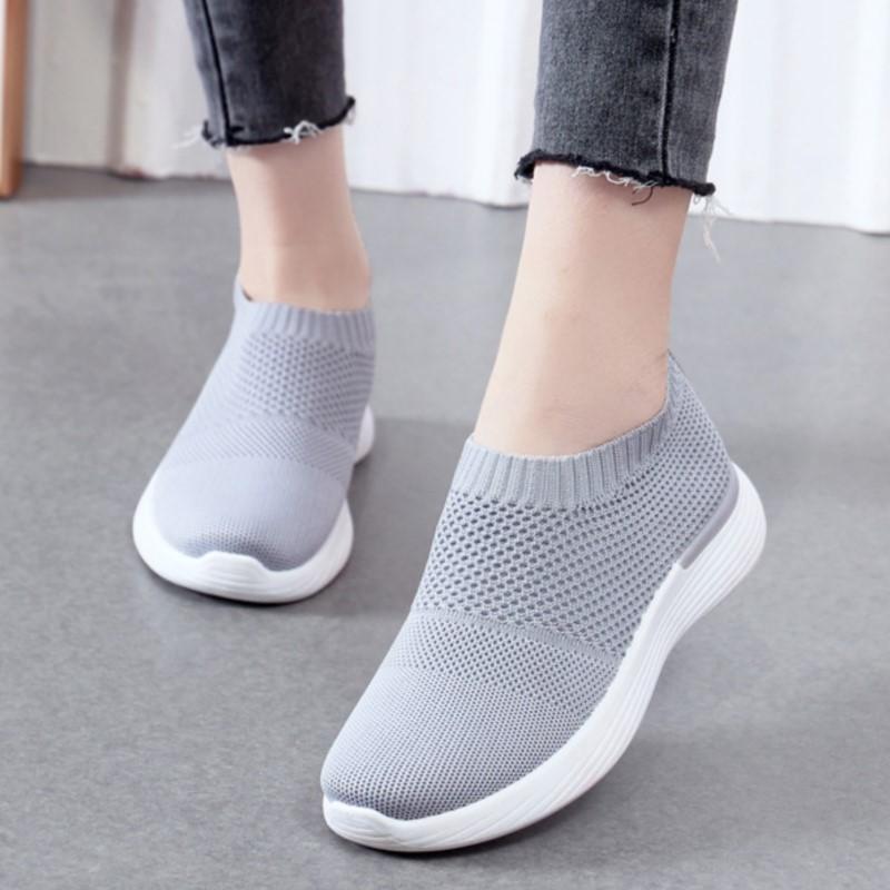 Fashion Crestar Women Casual Sports Shoes Outdoor Slip On Lightweight Runing Shoes Breathable Hollowing Mesh Sneakers Leisure Flat Shoes