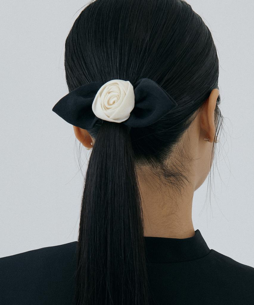 Lucir Zu Sheer Bloom Corsage Hair Pin