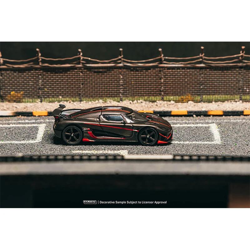 In Stock TW 1:64 Koenigsegg Agera RS Black Carbon Fiber Red Accents Diecast Car Model Collection Toys Tarmac Works Red