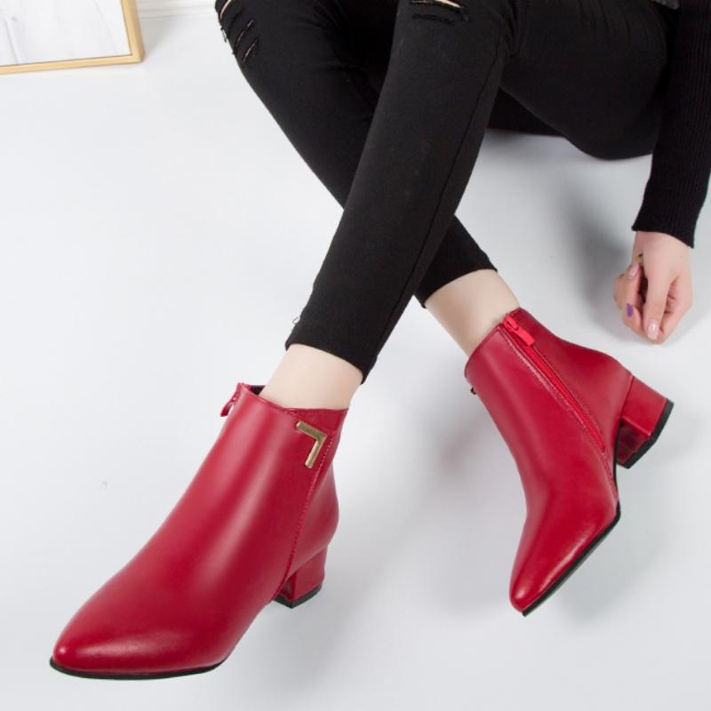 

Новые однотонные элегантные модные металлические украшения удобные повседневные женские туфли с боковой молнией короткие сапоги Chaussure Femme 42