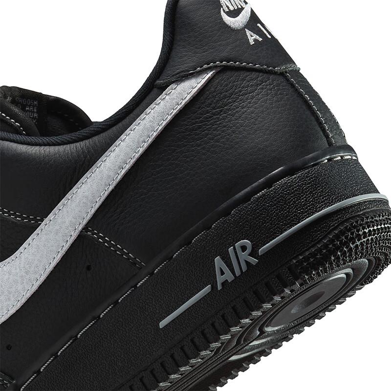 Nike Men's Air Force 1 '07 Shoes